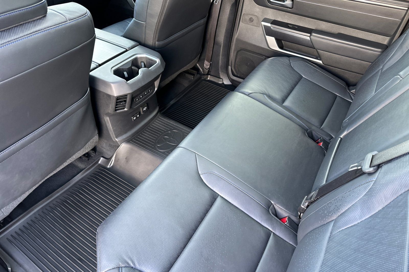 Used 2024 Silver Toyota Platinum image 12