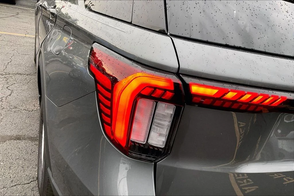New 2026 Carbonized Gray Metallic Ford Active image 30