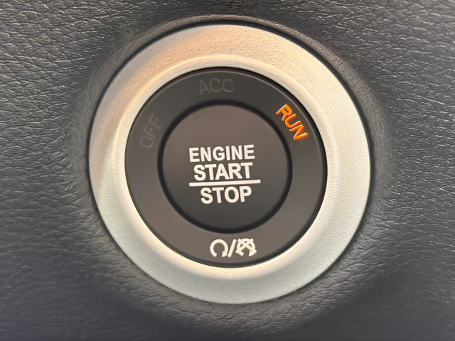 2026 Chrysler Pacifica Select - Photo 23