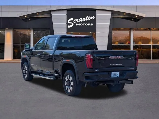 Used 2024 Onyx Black GMC Denali image 3