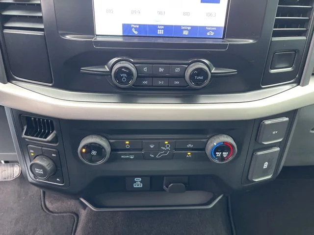 Used 2022 Gray Ford  image 28