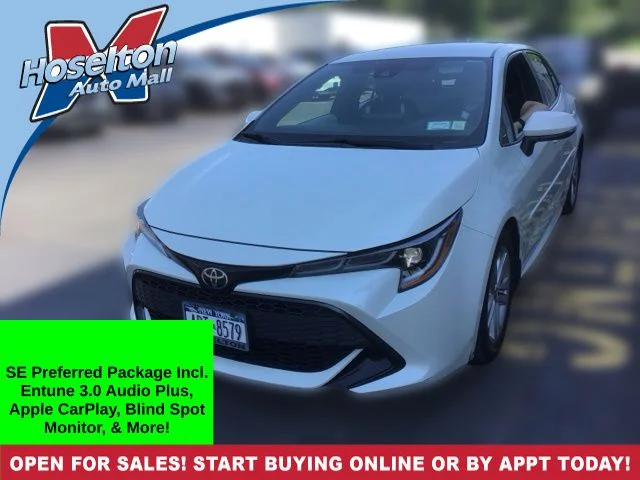 Used 2019 White Toyota SE image 1