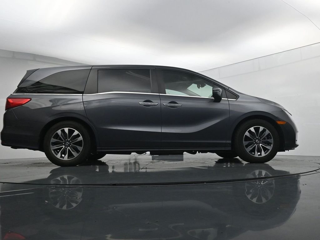 Used 2023  Honda EX-L image 38