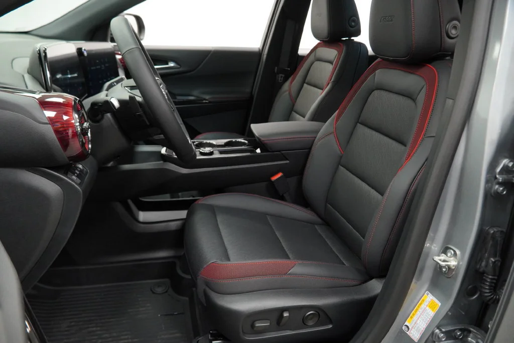 New 2027 Sterling Gray Metallic Chevrolet RS image 4