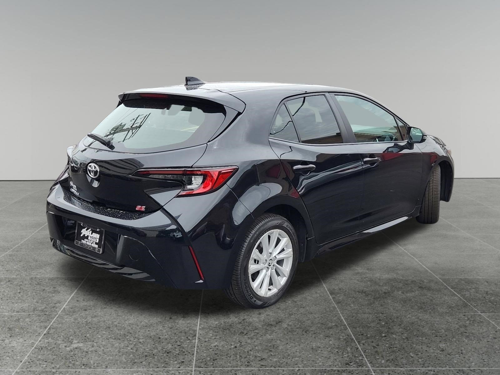 2024 Toyota Corolla Hatchback SE - Photo 7