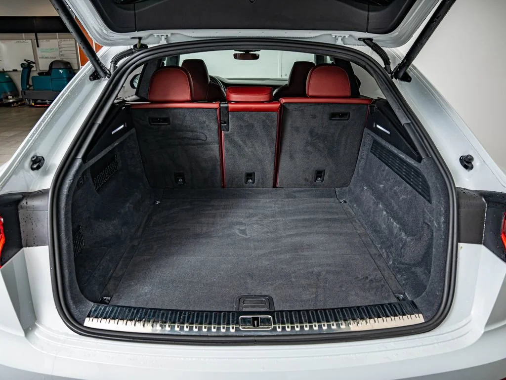 Used 2023 Glacier White Audi 4.0T Prestige image 43