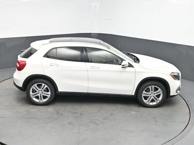 Used 2019 White Mercedes-Benz GLA 250 image 30