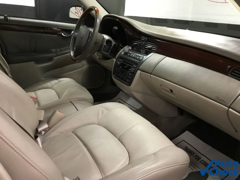 Used 2000 Red Cadillac DHS image 37