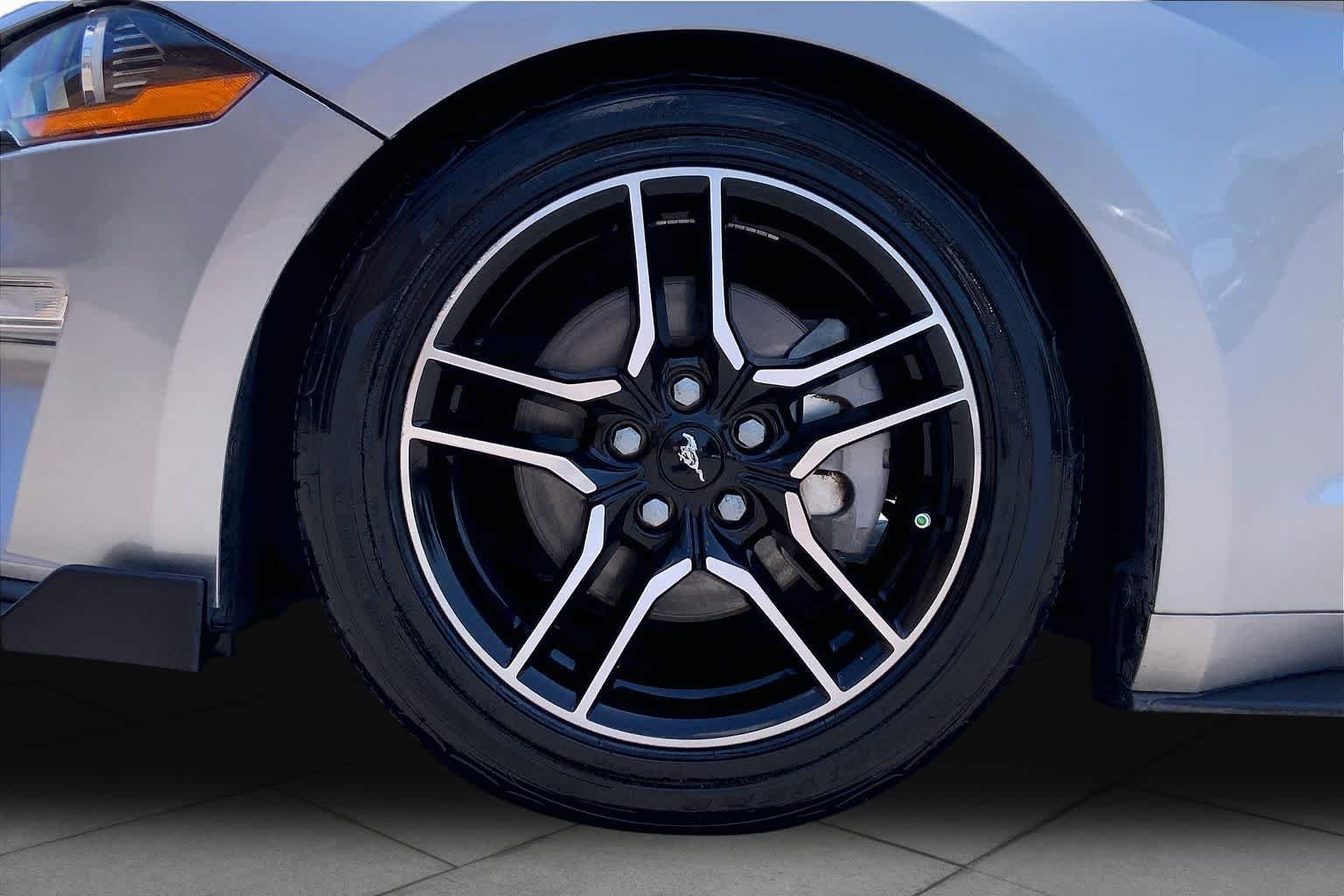 Used 2021 Iconic Silver Ford EcoBoost Premium image 8