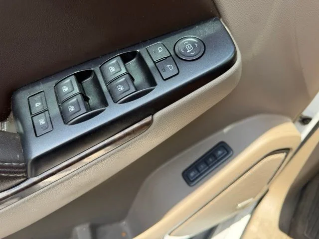 Used 2015 Summit White Chevrolet LT image 9