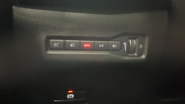Used 2025 Diamond Black Jeep Launch Edition image 35