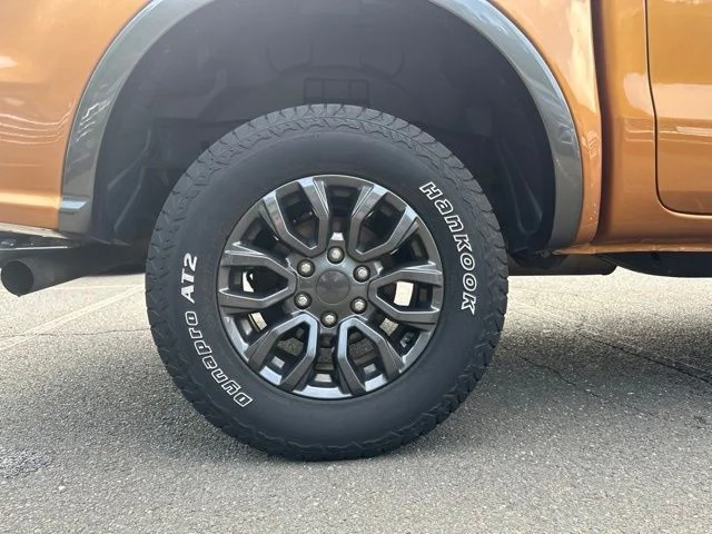 Used 2019 Saber Metallic Ford Lariat image 36