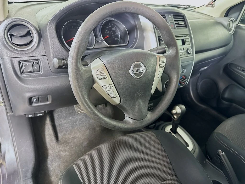 Used 2017 Gray Nissan 1.6 SV image 9