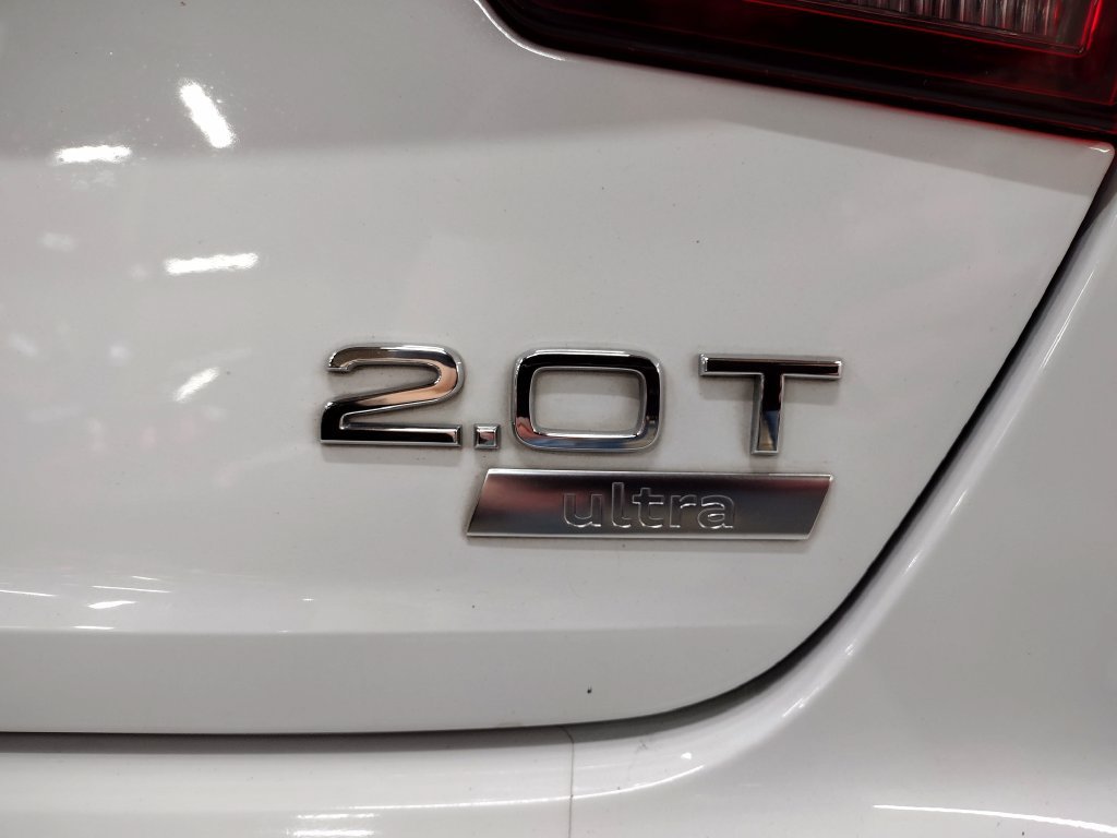 Used 2018 White Audi 2.0T image 15