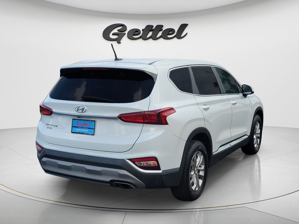 2020 Hyundai Santa Fe SE - Photo 6