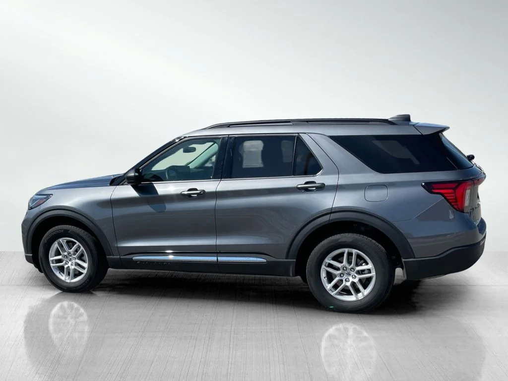 Used 2025 Carbonized Grey Metallic Ford Active image 6
