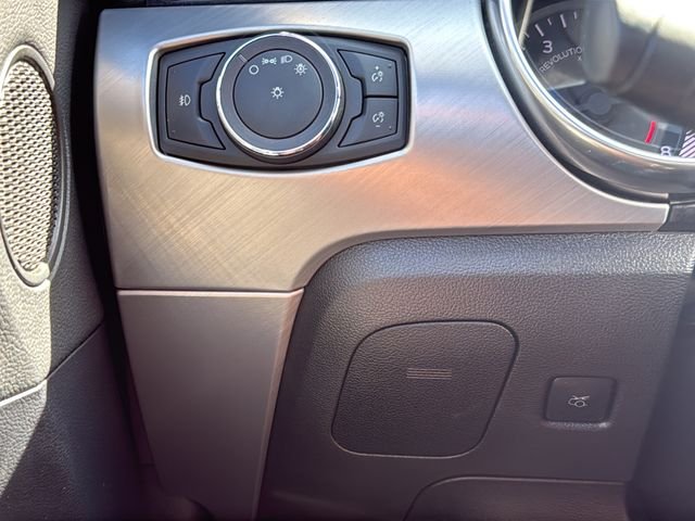 Used 2019 White Ford GT Premium image 25