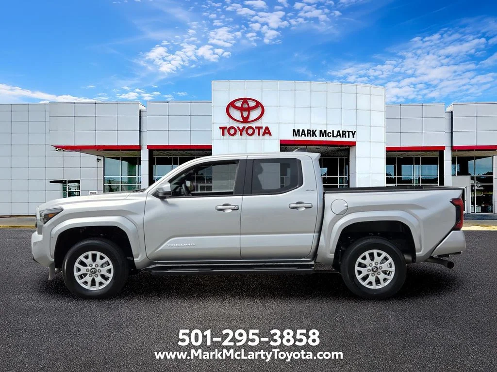 Used 2025 Silver Toyota SR5 image 2