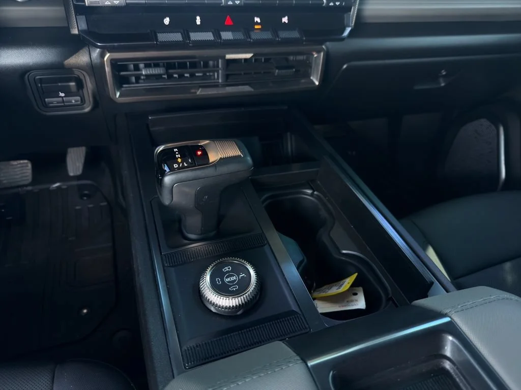 2025 GMC HUMMER EV 2X - Photo 15