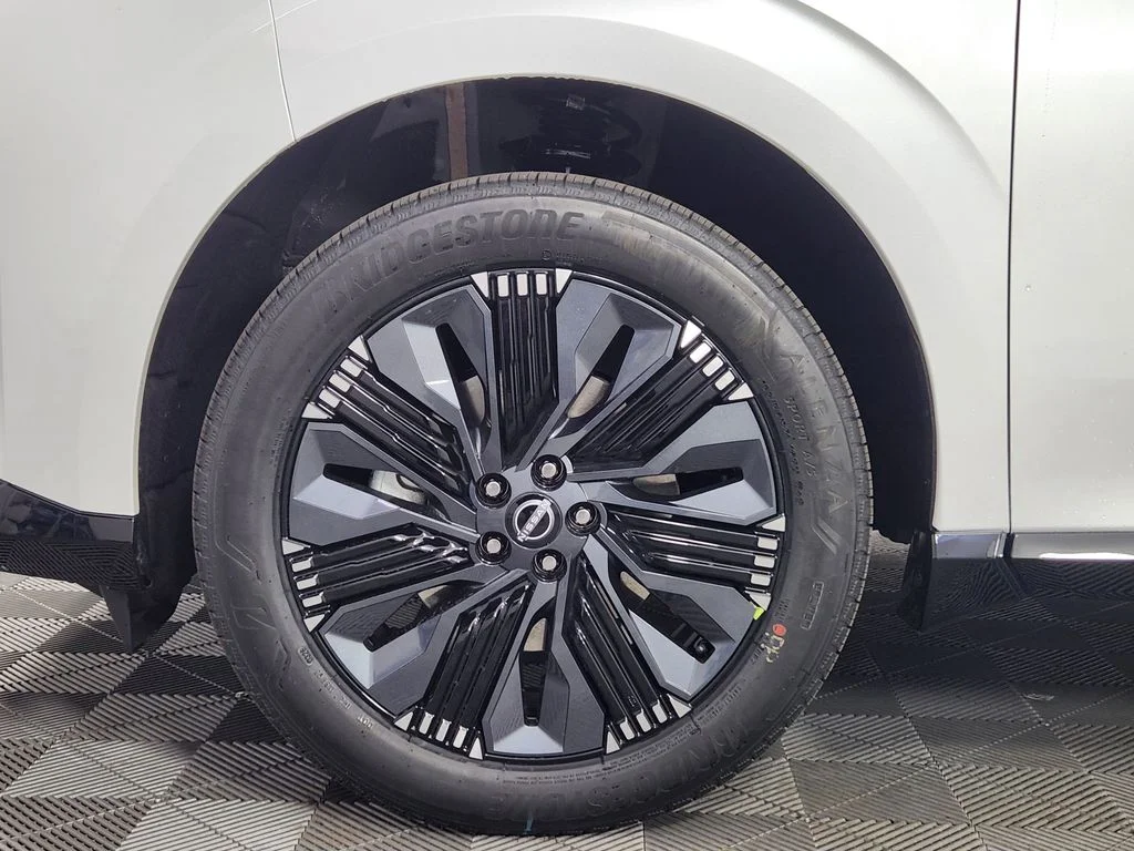 New 2026 White Nissan Platinum image 15