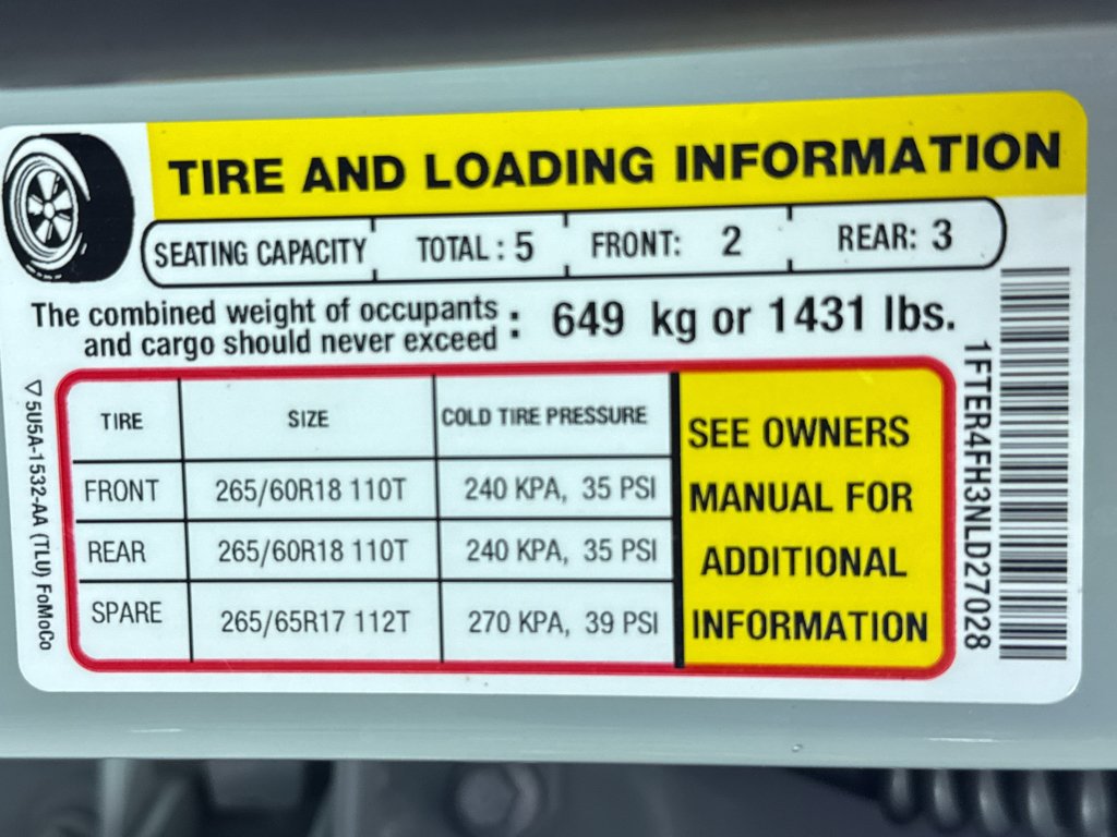Used 2022 Cactus Gray Ford LARIAT image 31