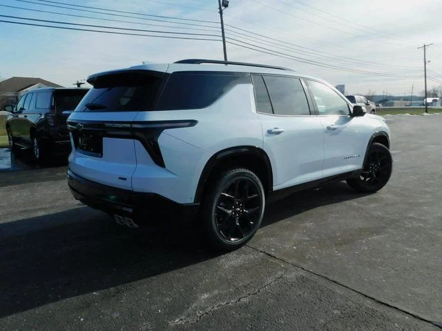 New 2026 Polar White Tricoat Chevrolet RS image 26
