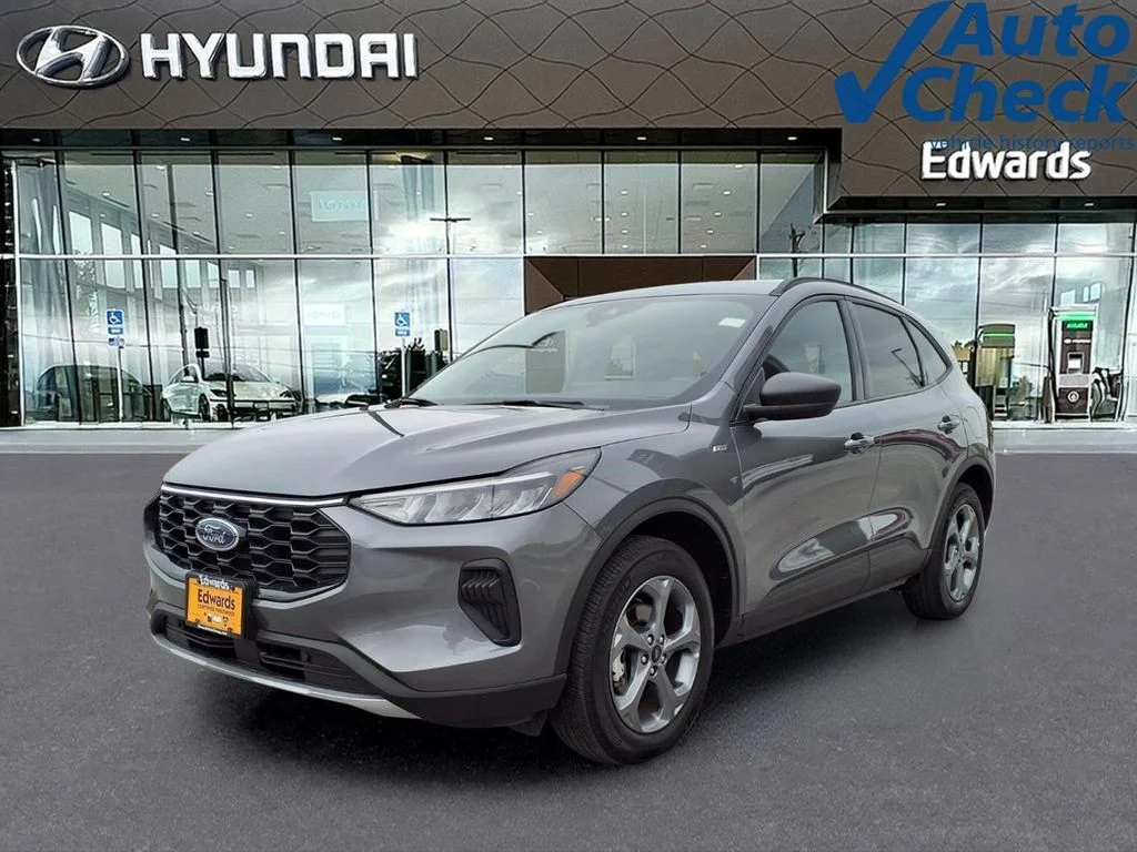 Used 2025 Gray Ford ST-Line image 2