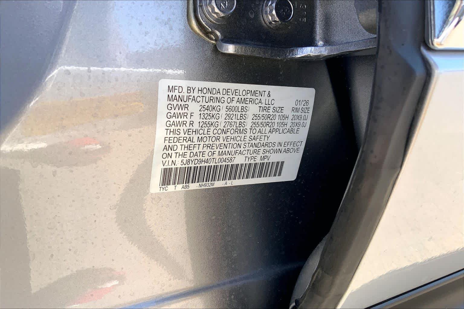 Used 2026 Solar Silver Metallic Acura w/Technology Package image 33