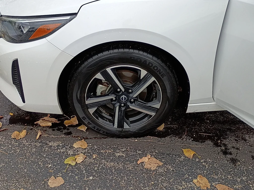 2024 Nissan Sentra SV, photo 10 of 12