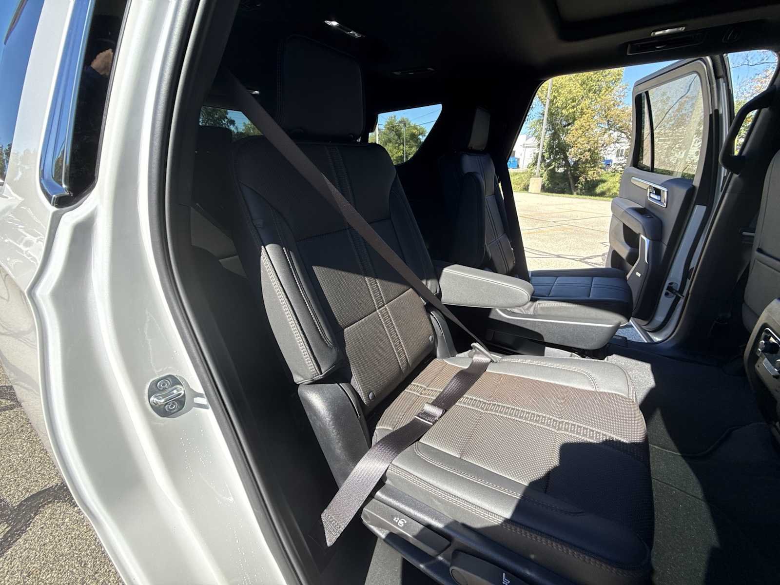 2025 Chevrolet Tahoe High Country - Photo 27