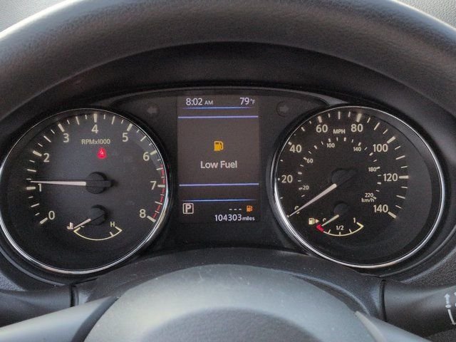 Used 2021 Silver Nissan S image 25