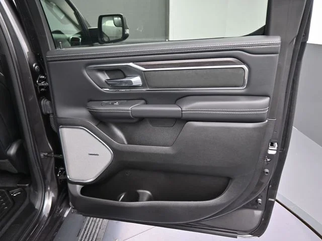 2026 RAM 1500 Laramie - Photo 24