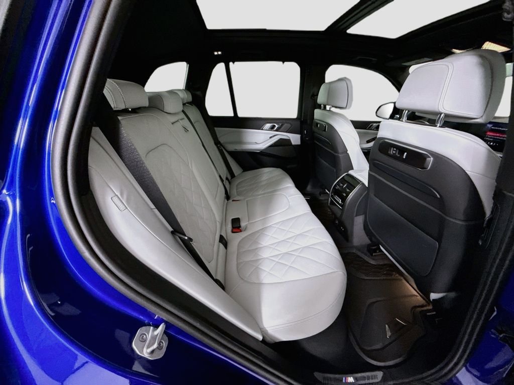 Used 2025 Blue Metallic BMW M60i image 23