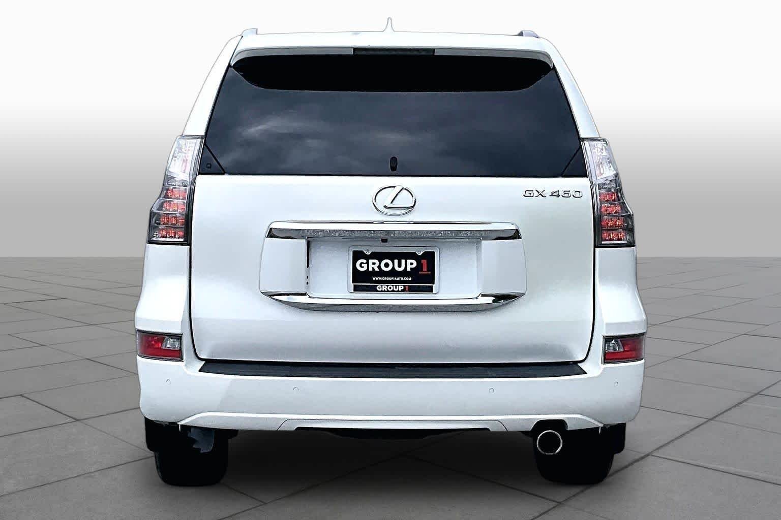 Used 2019 Starfire Pearl Lexus Premium image 5