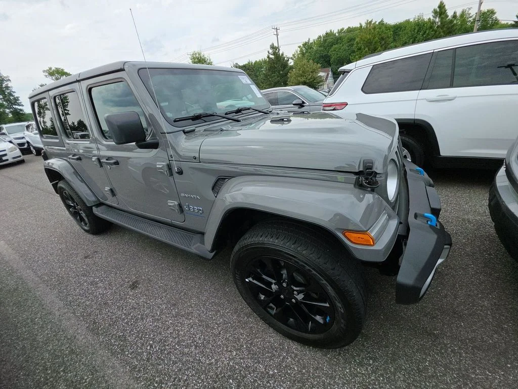 Used 2023 Gray Jeep Sahara 4xe image 3