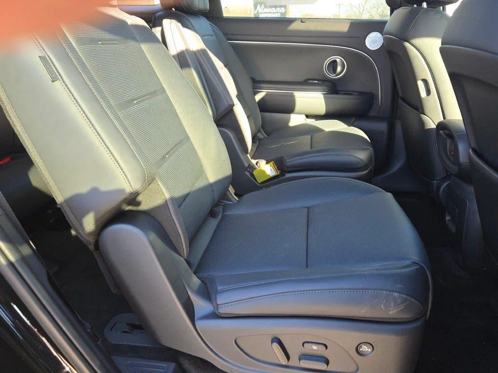 Used 2026 Abyss Black Pearl Hyundai Calligraphy image 10