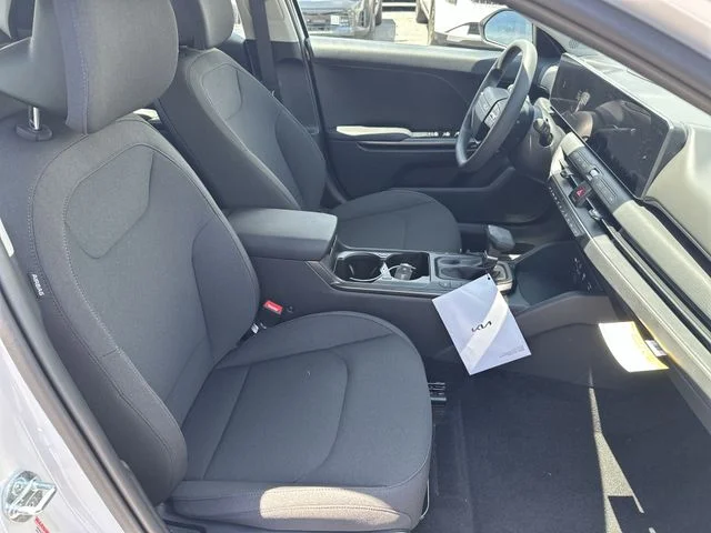 New 2026 Snow White Pearl Kia LXS image 26