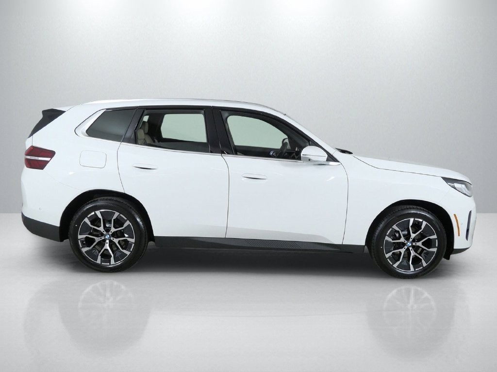 New 2026 Alpine White BMW 30 xDrive image 8
