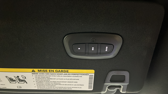 Used 2024 Midnight Sky Jeep Limited image 34