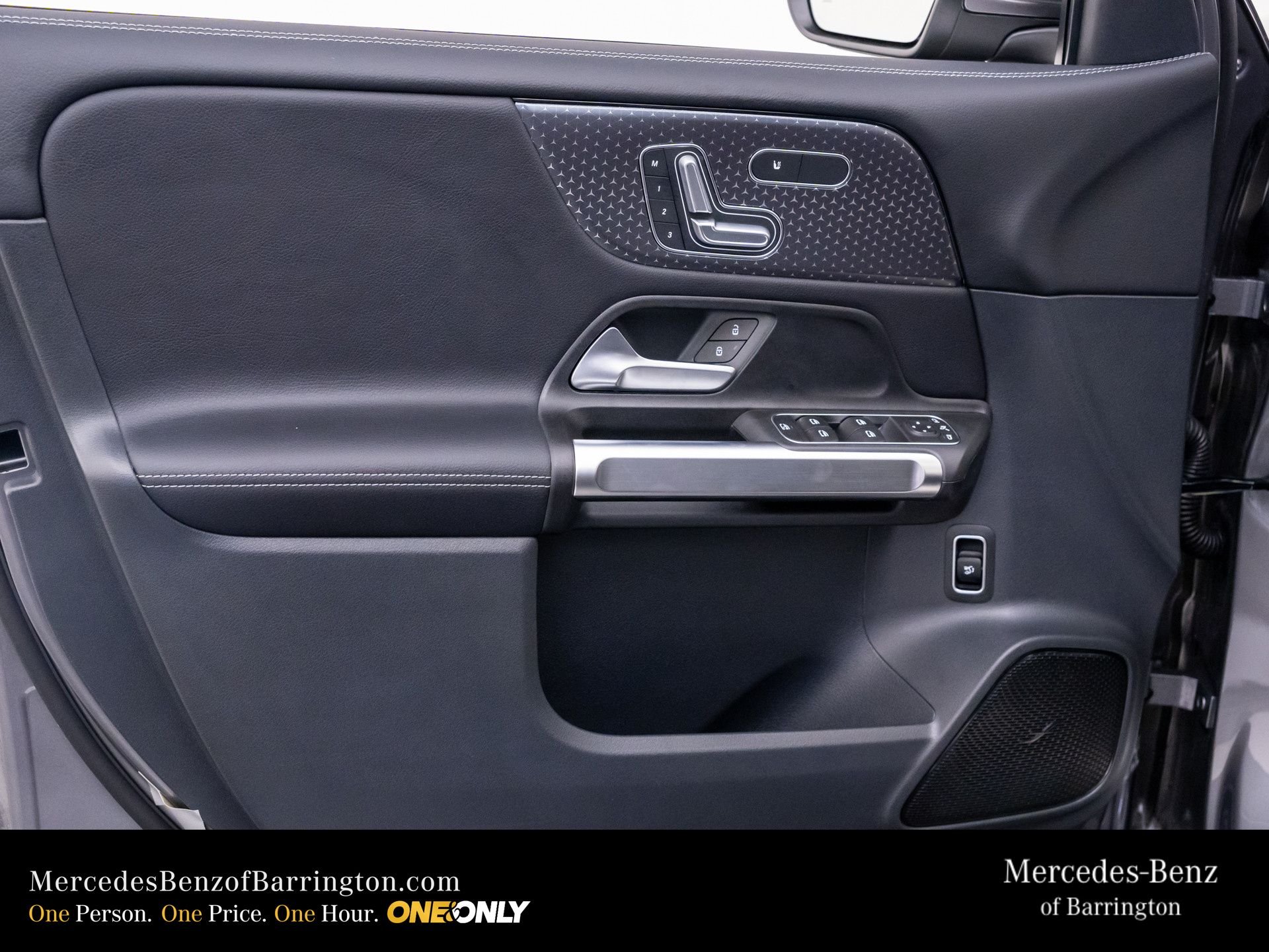 New 2026 Mountain Grey Metallic Mercedes-Benz GLB 250 image 15