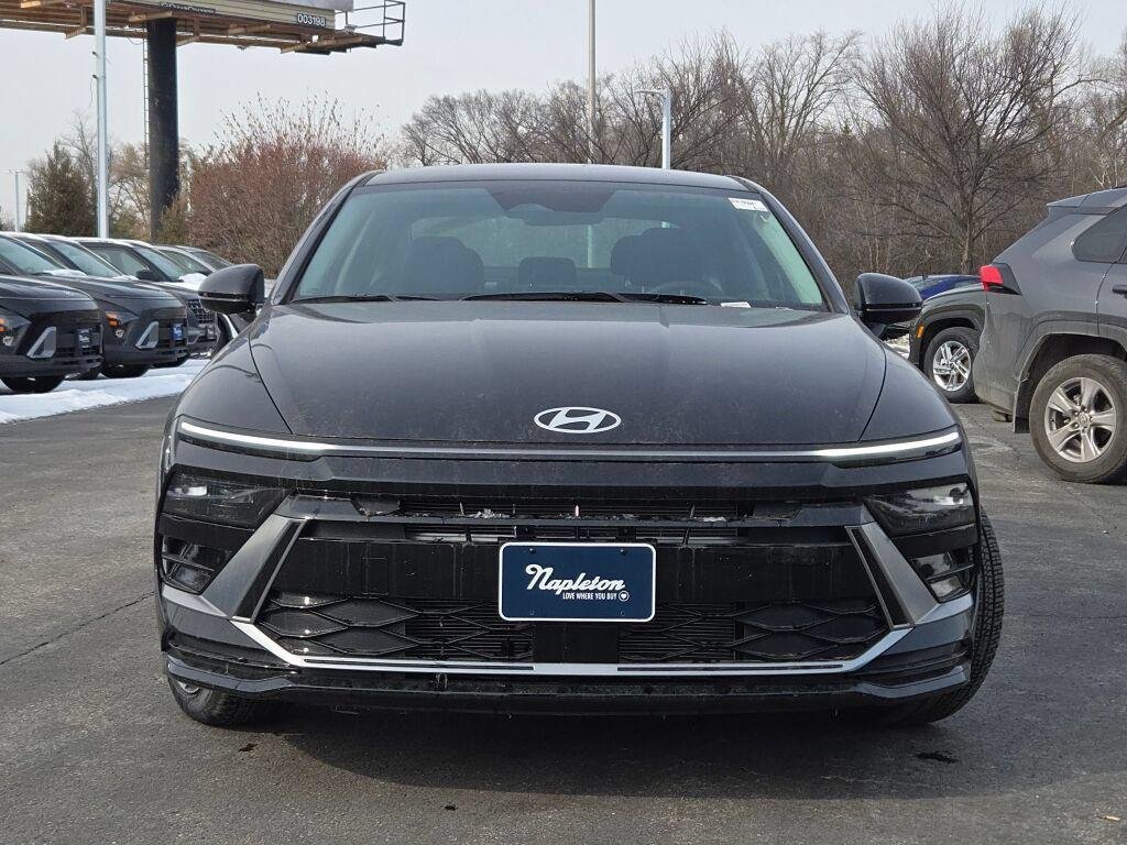 New 2026 Black Hyundai SEL Sport image 4