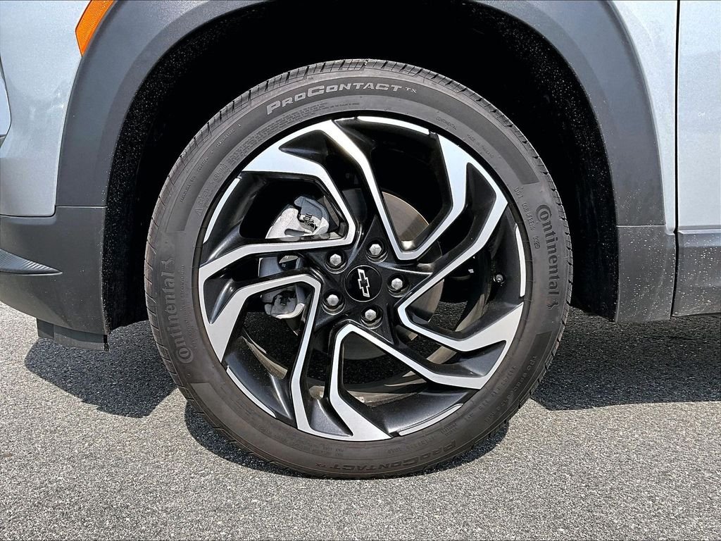 Used 2026 Sterling Gray Metallic Chevrolet RS image 7