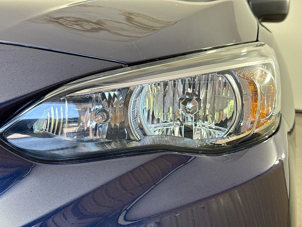 Used 2020 Blue Subaru Base image 35