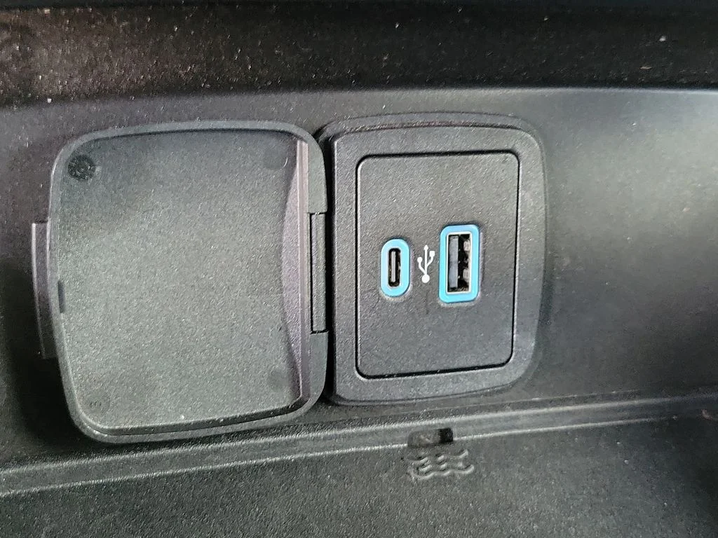 Used 2023 Gray Ford Badlands image 41