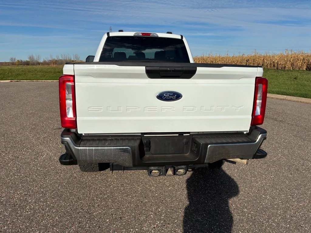Used 2024 White Ford XLT image 7