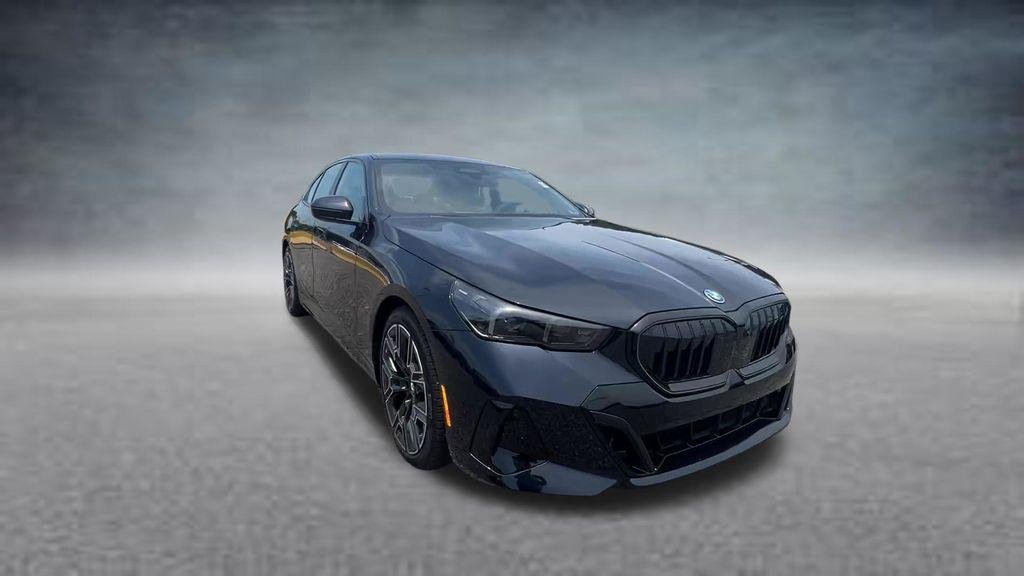 New 2027 Carbon Black Metallic BMW 550e xDrive image 14