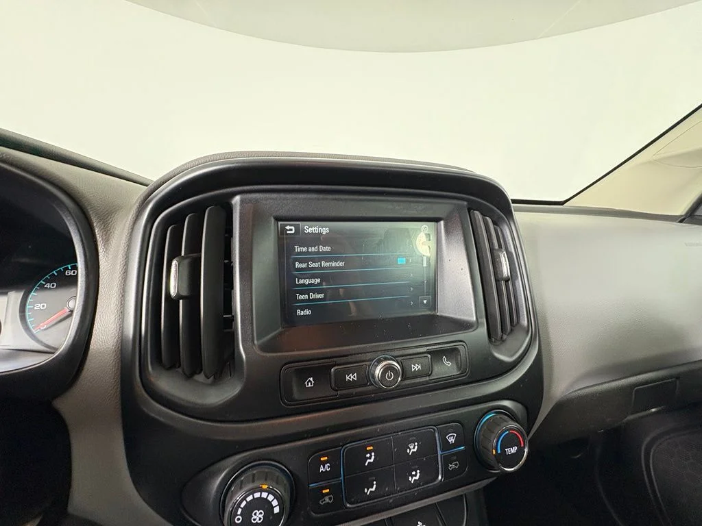 Used 2018 Silver Chevrolet Work Truck image 22