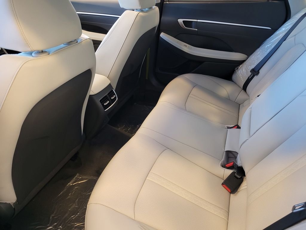 New 2026 Black Hyundai Limited image 6