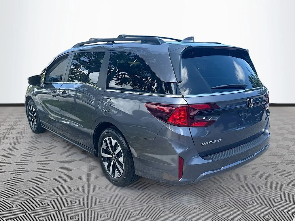 Used 2025  Honda EX-L image 8
