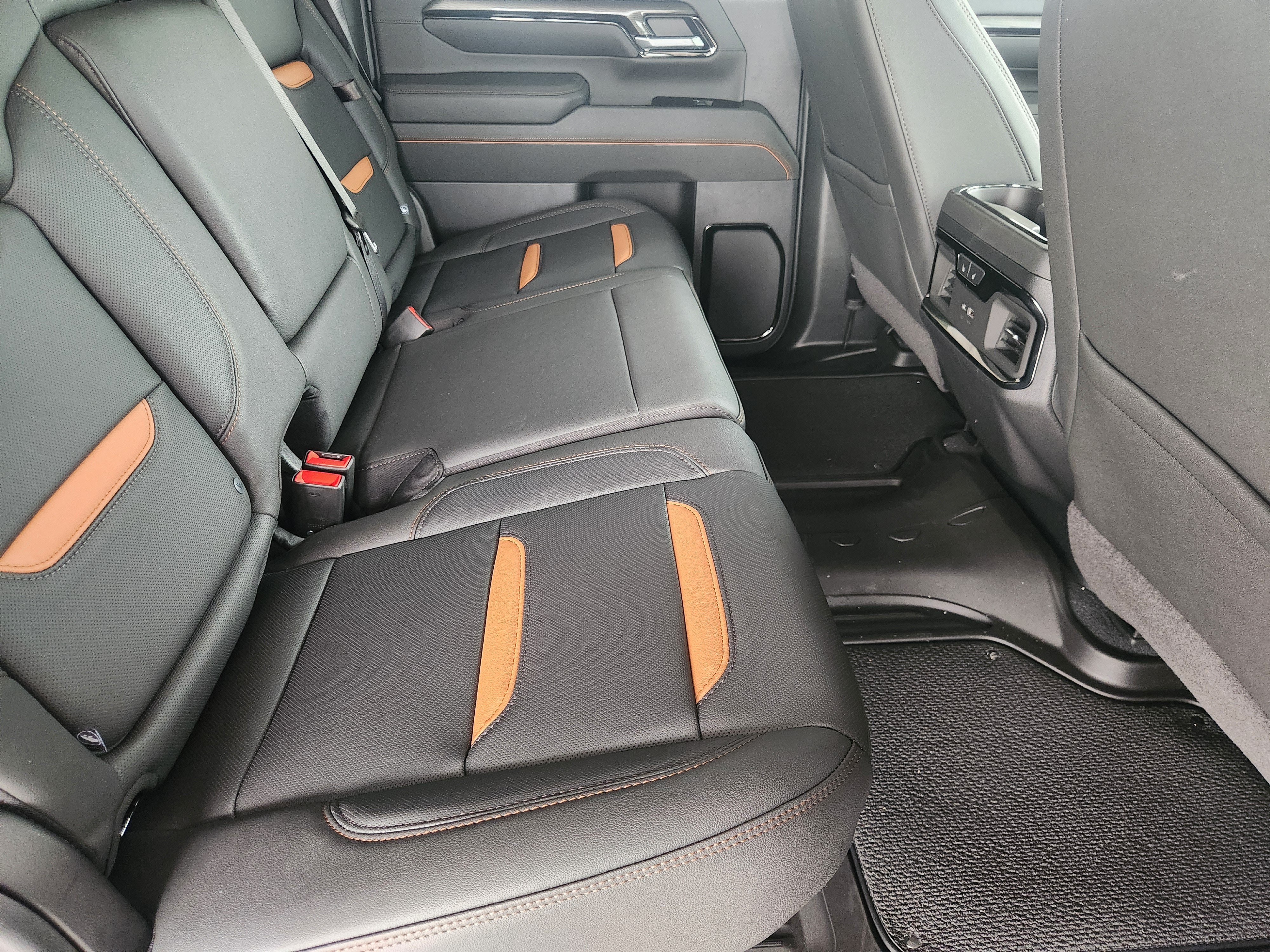 2026 GMC Sierra 2500HD AT4 - Photo 20
